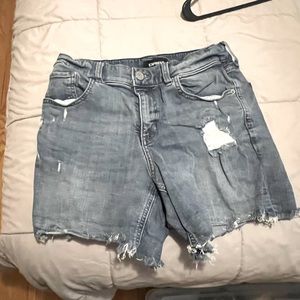 Express shorts, free beauty gift with purchase!